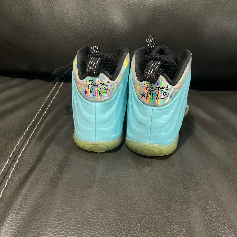 Nike - Picture 5 of 6